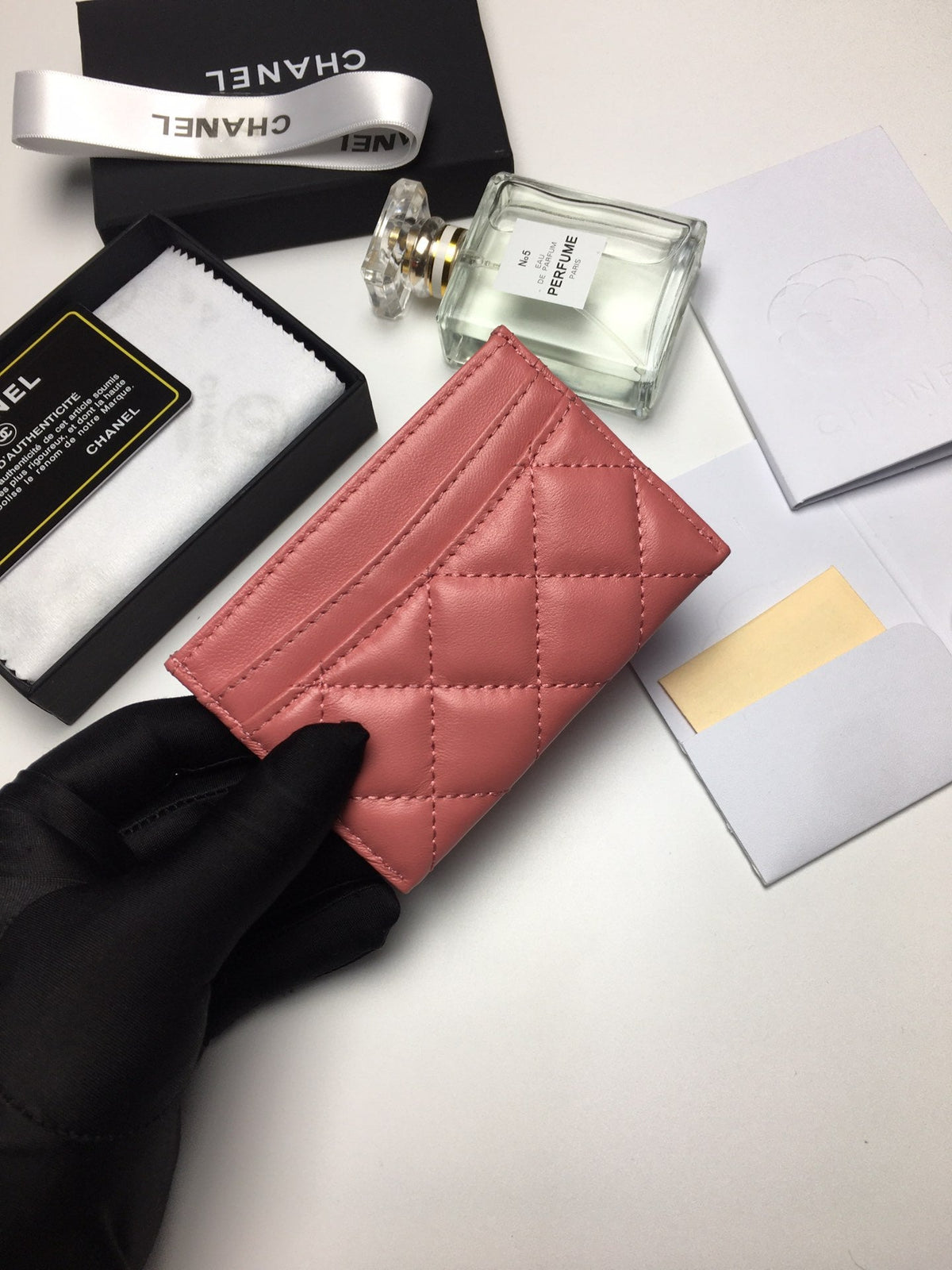 CHANEL CARD HOLDER 11.2 CORAL CALFSKIN SILVER ICON