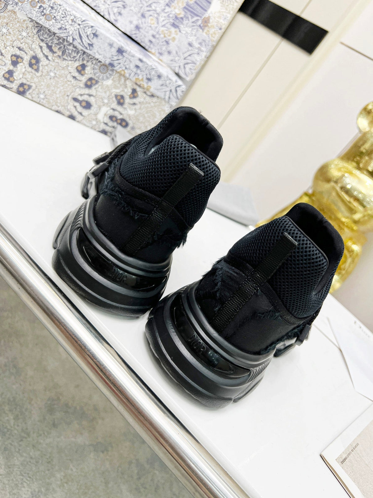 DIOR D-WANDER SNEAKERS IN BLACK TECHNICAL FABRIC AND SUEDE