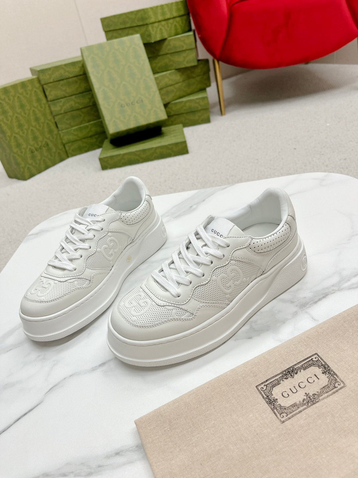 GUCCI EMBOSSED TRAINER WHITE CALFSKIN