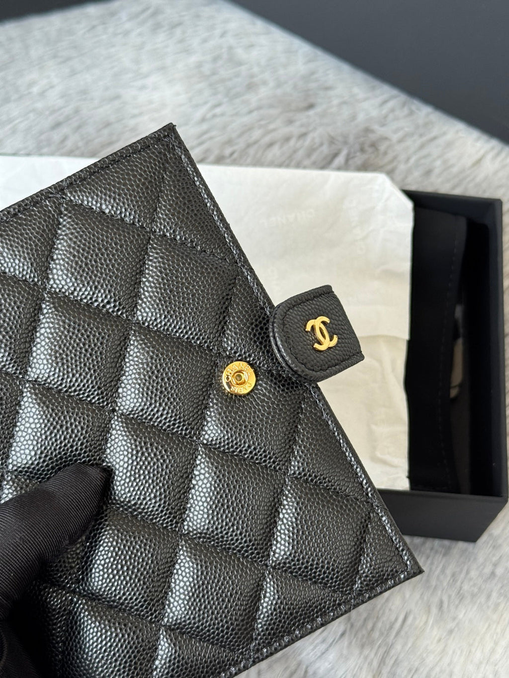 CHANEL 25S MULTI PURPOSE PASSPORT WALLET 15 IN BLACK CALFSKIN GOLD HARDWARE