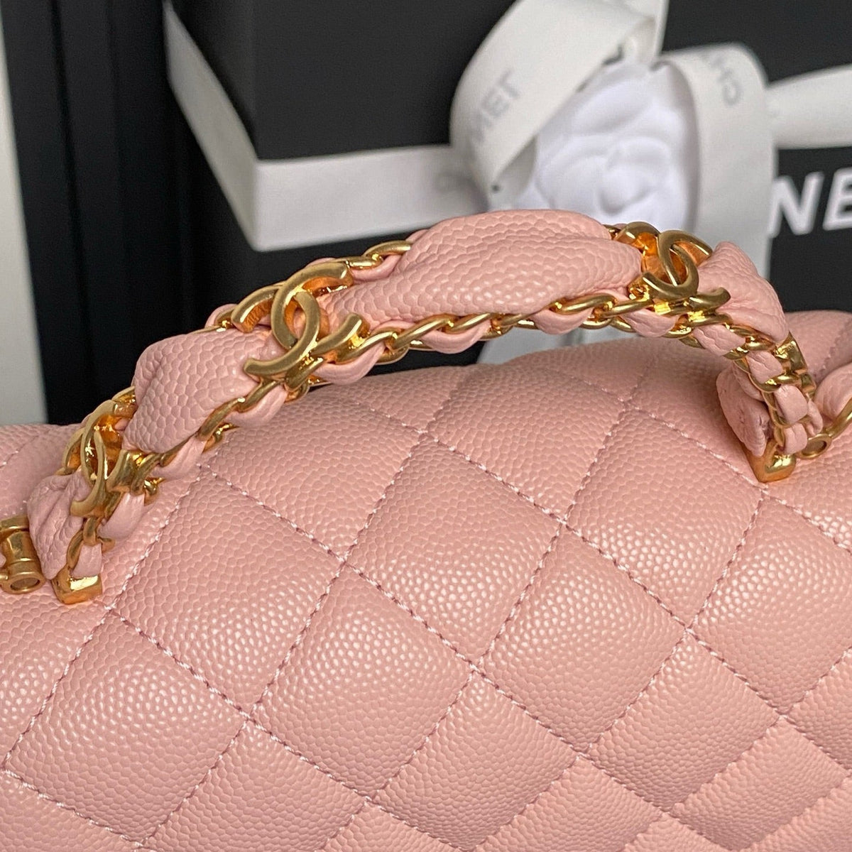 CHANEL 25S FLAP BAG 22 IN PINK CALFSKIN GOLD HARDWARE