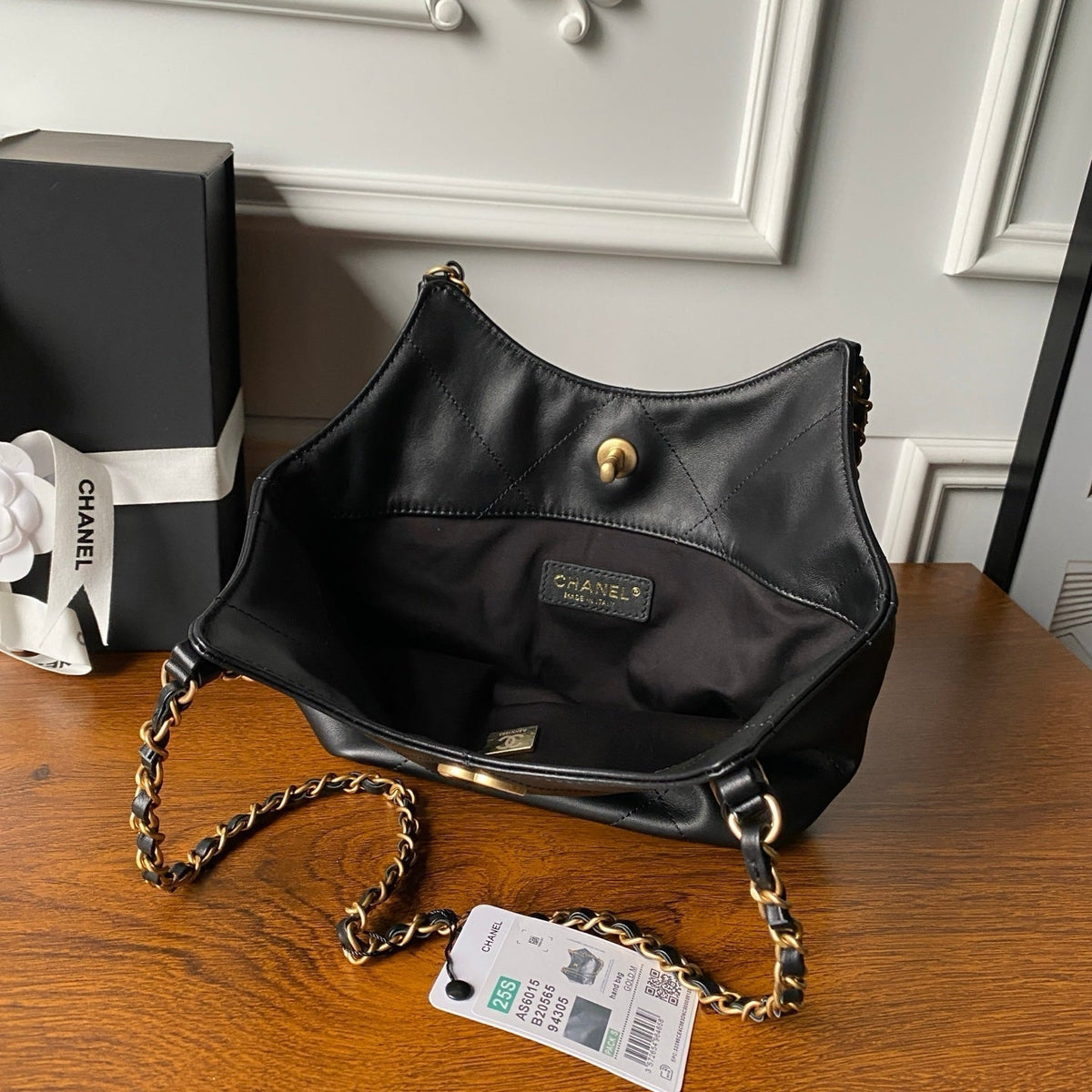 CHANEL 25S TOTE BAG 28 IN BLACK CALFSKIN WITH GOLD HARDWARE