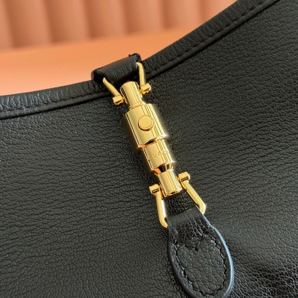GUCCI 26S JACKIE SLIM SHOULDER BAG 27 IN BLACK CALFSKIN