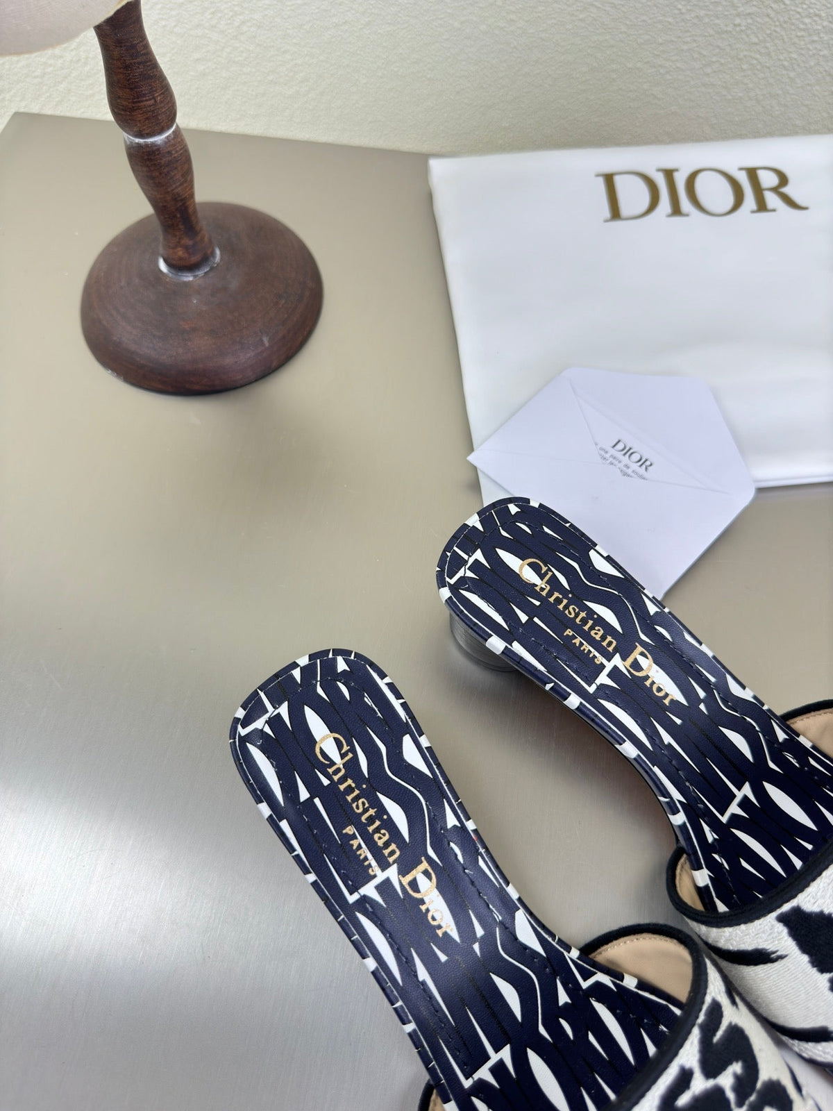 DIOR DWAY HEELED SLIDE EMBROIDERED COTTON AND NAVY BLUE MISS  ALLOVER MOTIF 35 MM