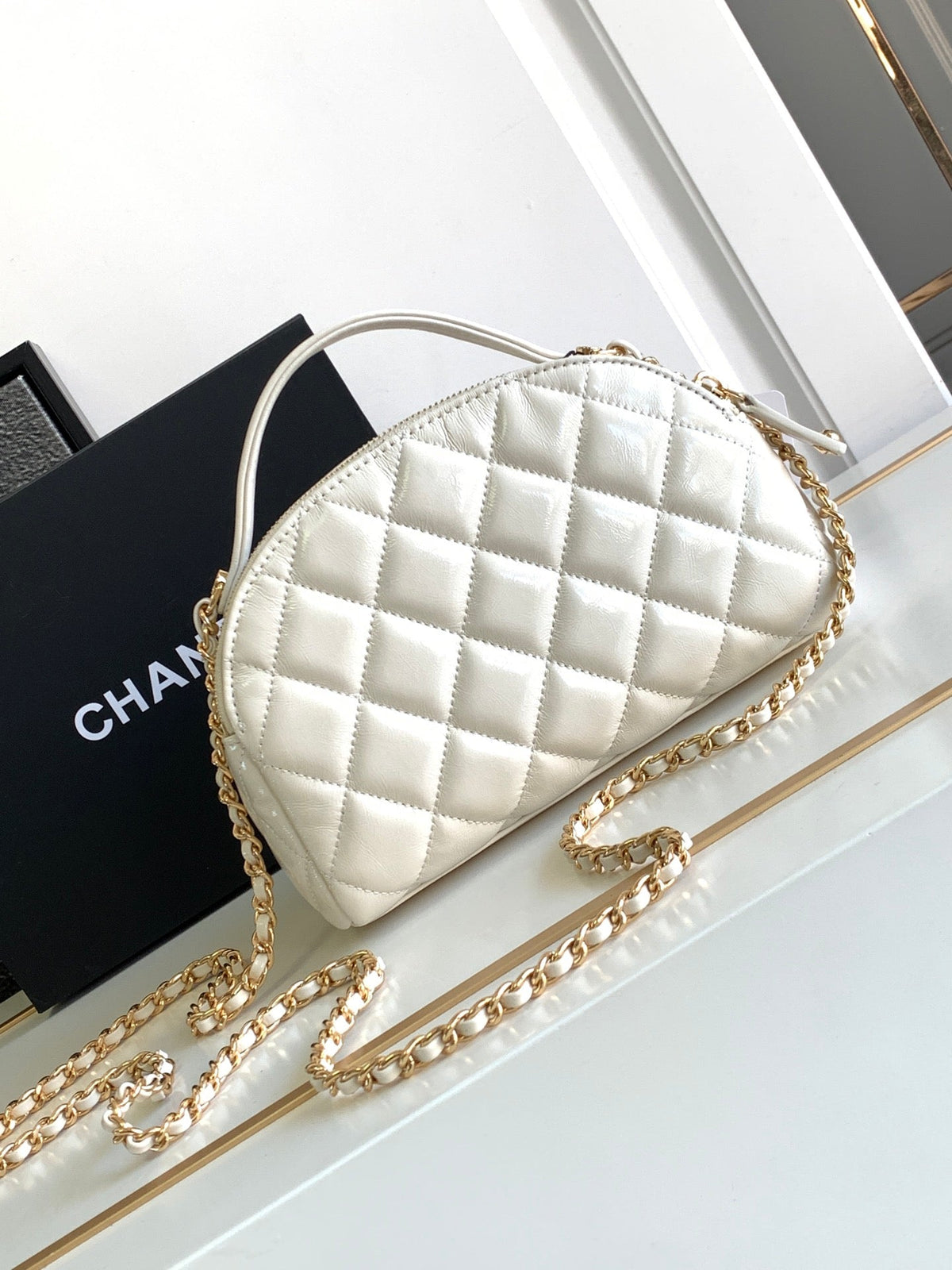 CHANEL CLASSIC MINI 20 CLUTCH WITH STRAP IN GLOSSY WHITE CALFSKIN